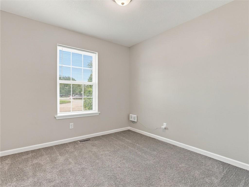 314 E 17th Street Property Photo 14