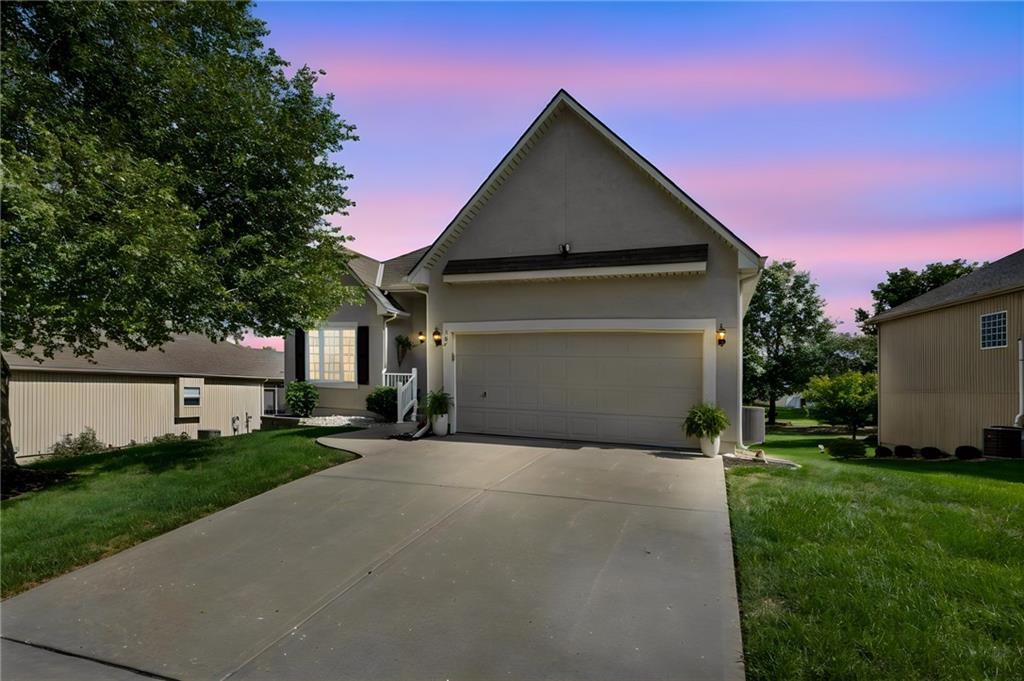 307 Alexander Creek Court Property Photo 2