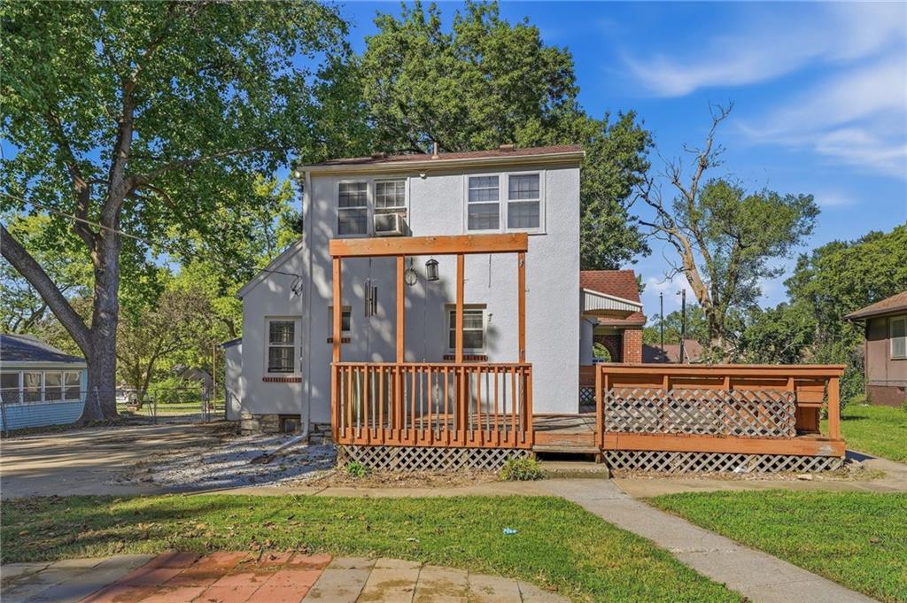 9009 E 68th Street Property Photo 32