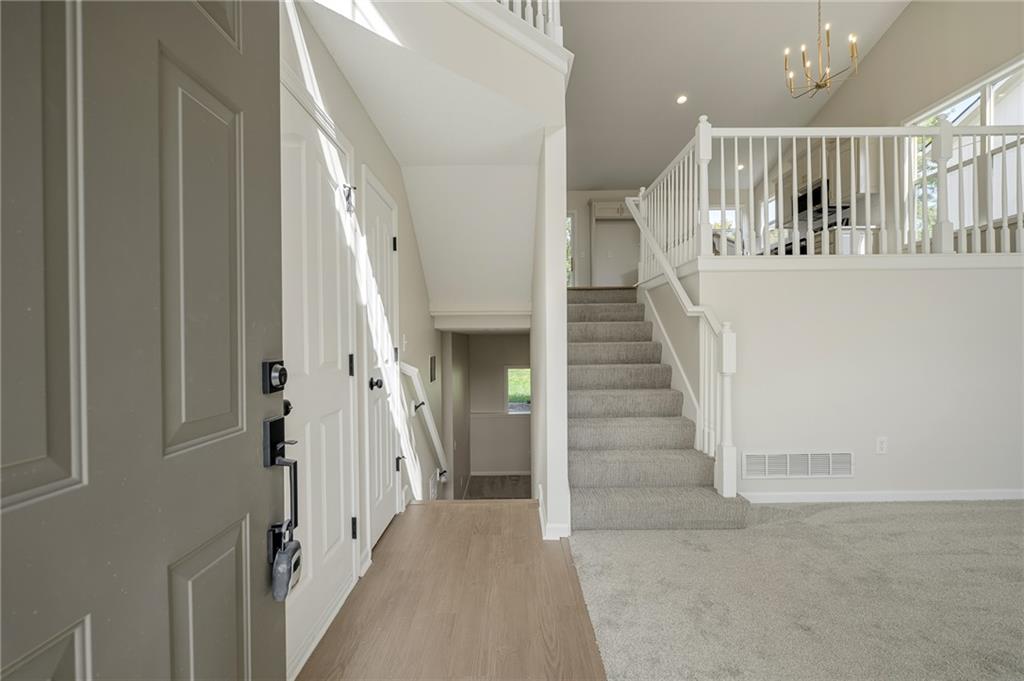 16664 W 155th Terrace Property Photo 4