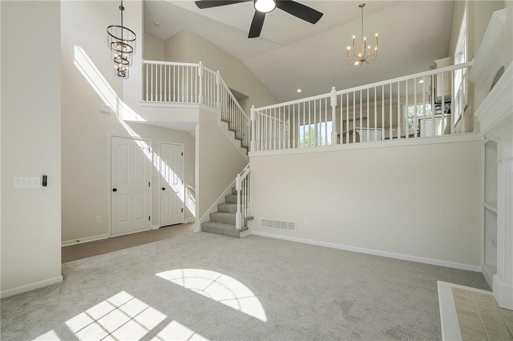16664 W 155th Terrace Property Photo 6