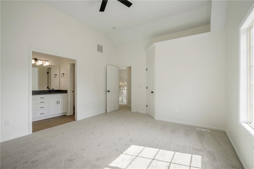 16664 W 155th Terrace Property Photo 16