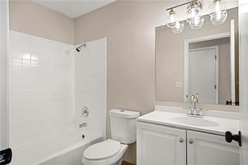 9911 W 52nd Street Property Photo 14