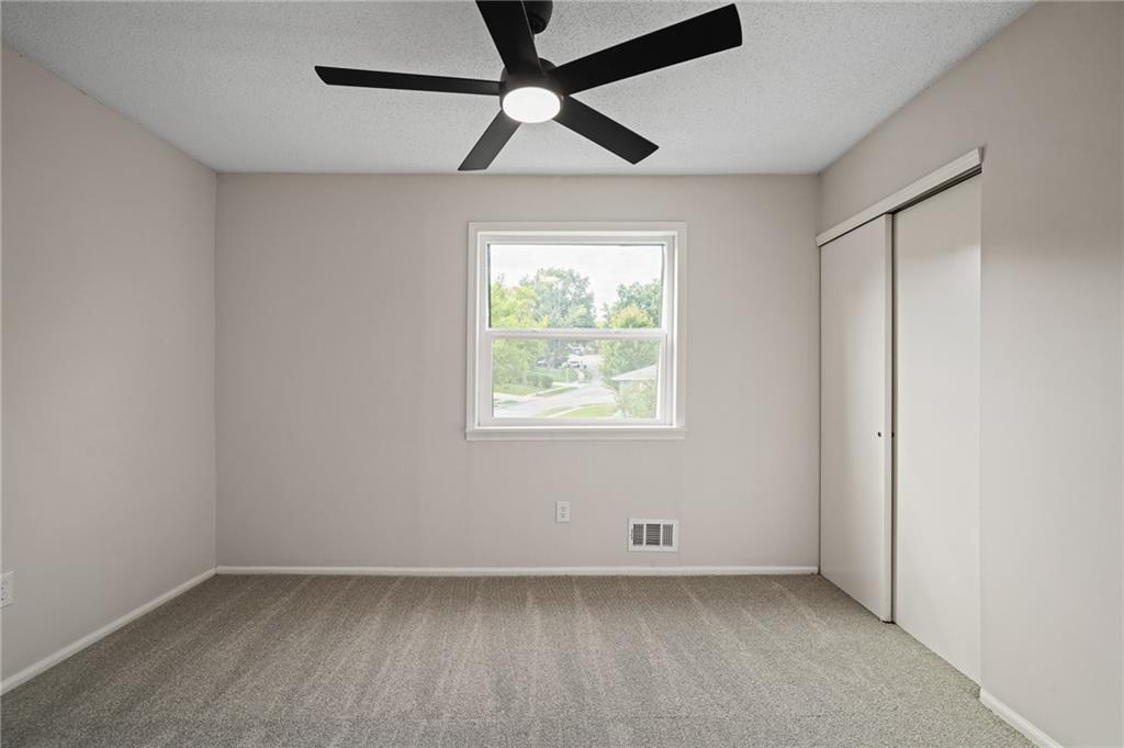9911 W 52nd Street Property Photo 15
