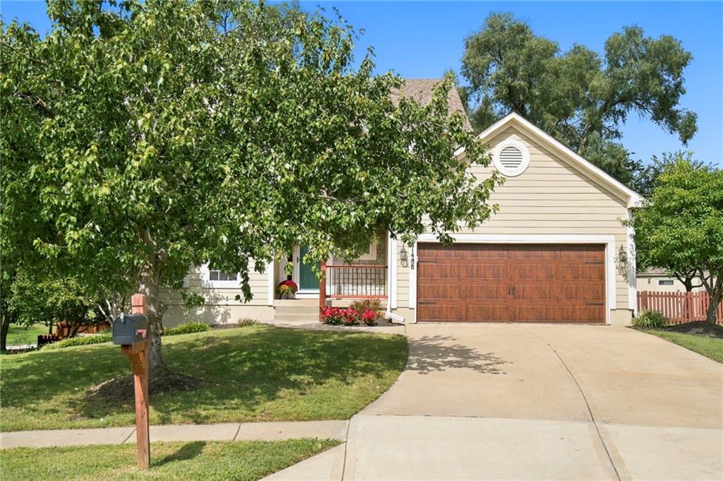 21488 W 121st Terrace Property Photo 3