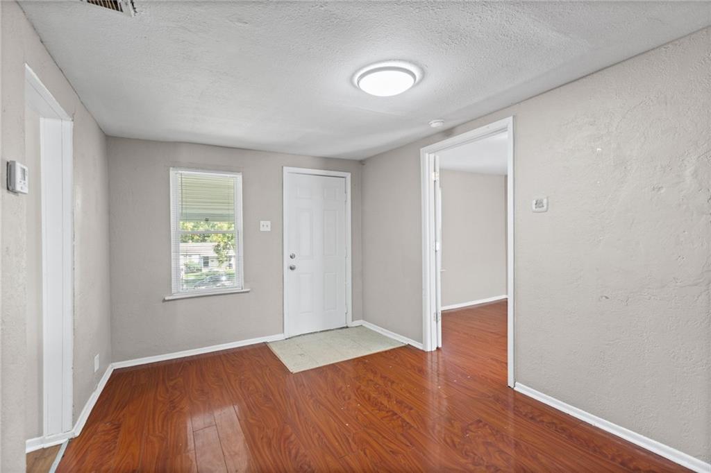 9513 E 14th Street Property Photo 5