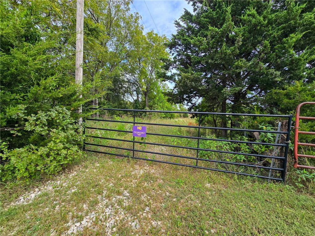 22102 75 Highway Property Photo 37