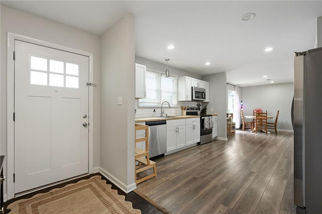 360 S Peculiar Drive Property Photo 4
