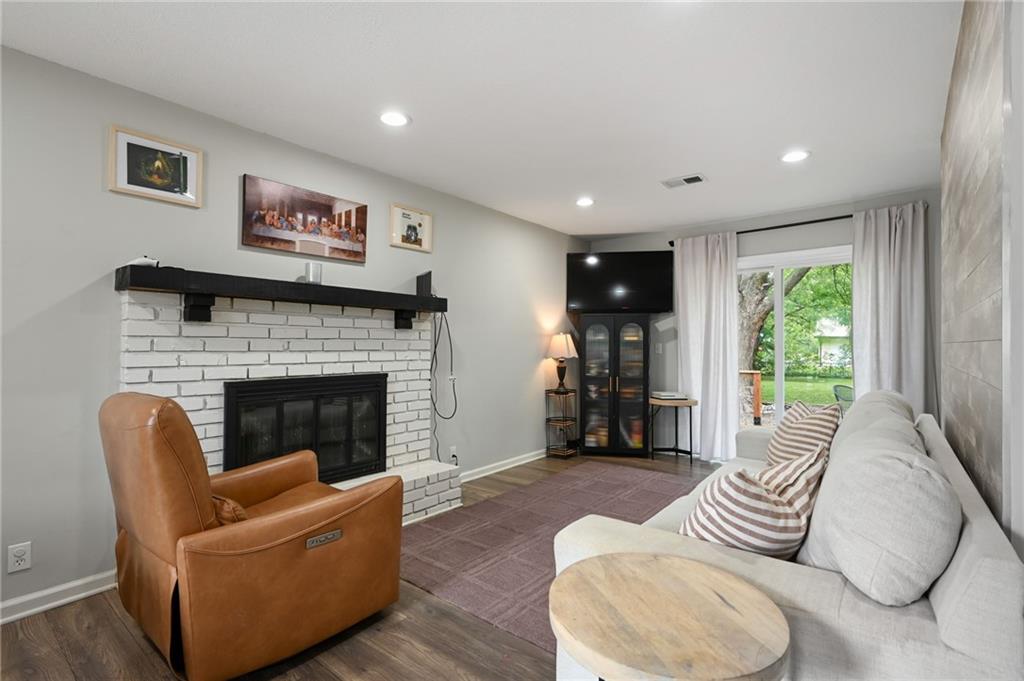 360 S Peculiar Drive Property Photo 8