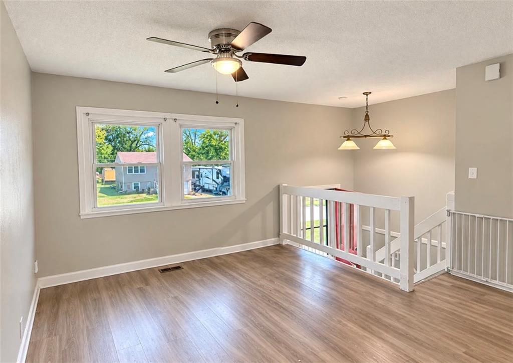 1524 N Seminole Drive Property Photo 2