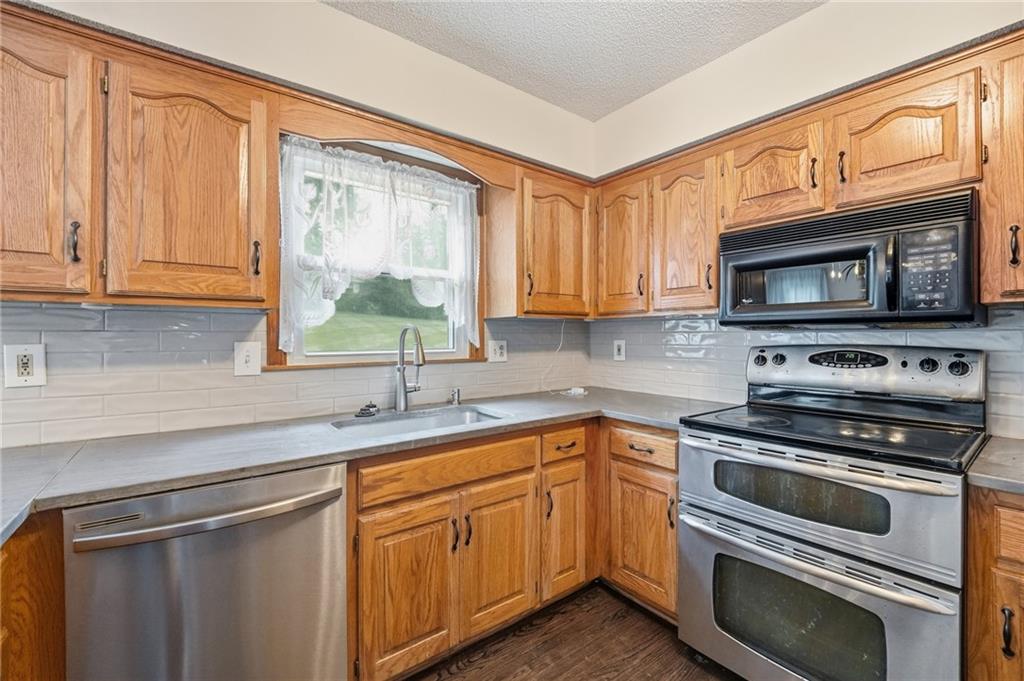 1404 Dartmouth Drive Property Photo 15