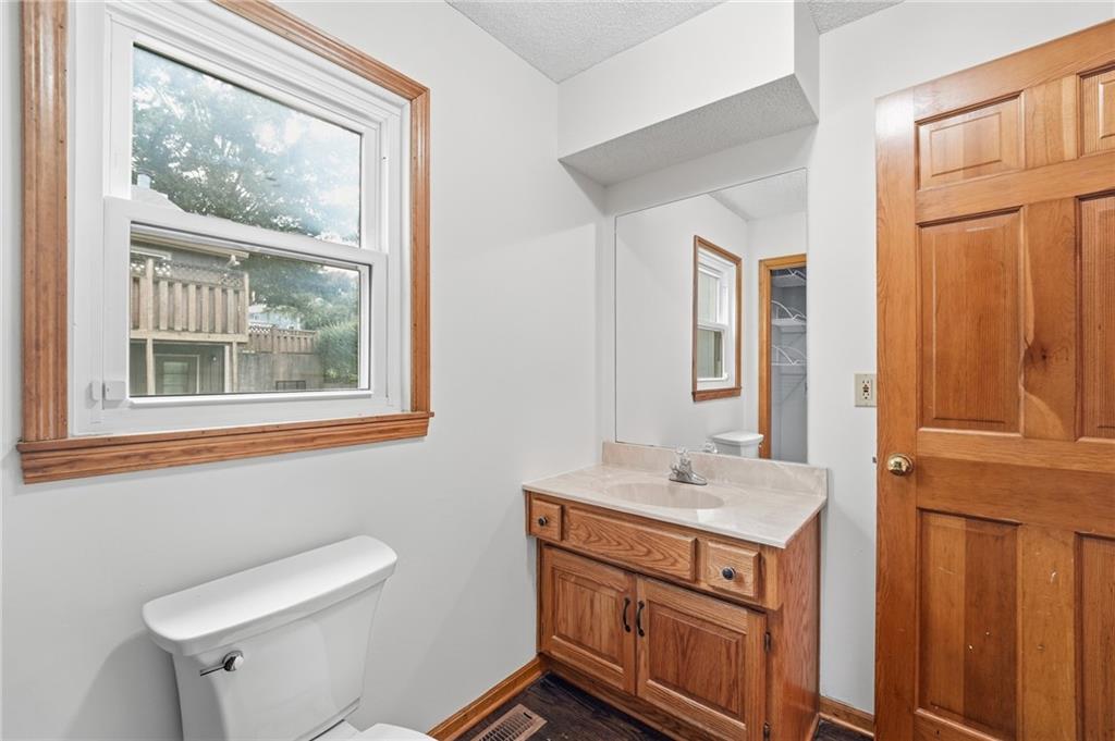1404 Dartmouth Drive Property Photo 24