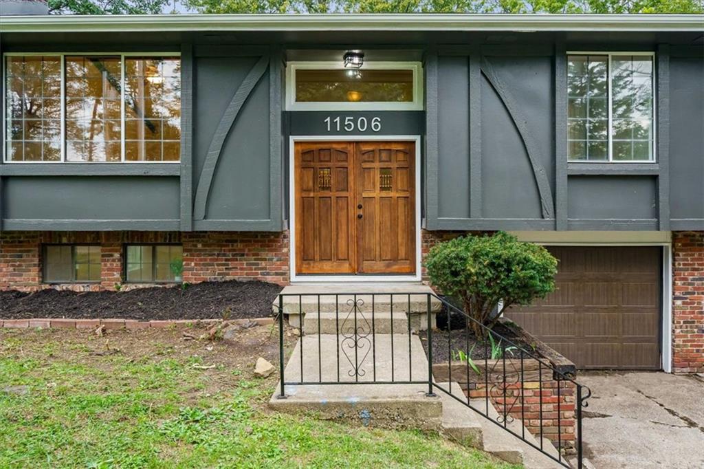 11506 Troost Avenue Property Photo 4