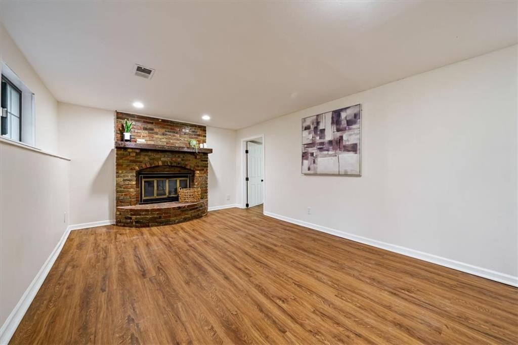 11506 Troost Avenue Property Photo 21