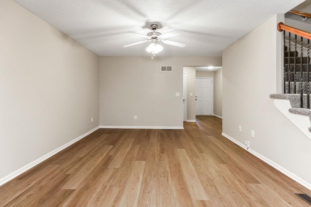 1704 N 128th Street Property Photo 3