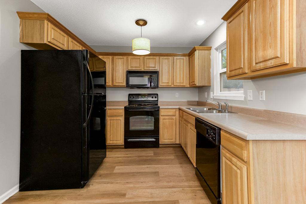 1704 N 128th Street Property Photo 7