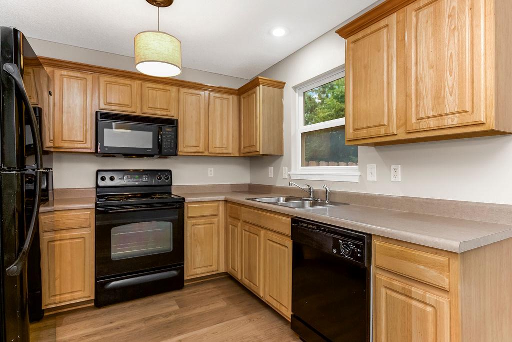 1704 N 128th Street Property Photo 8