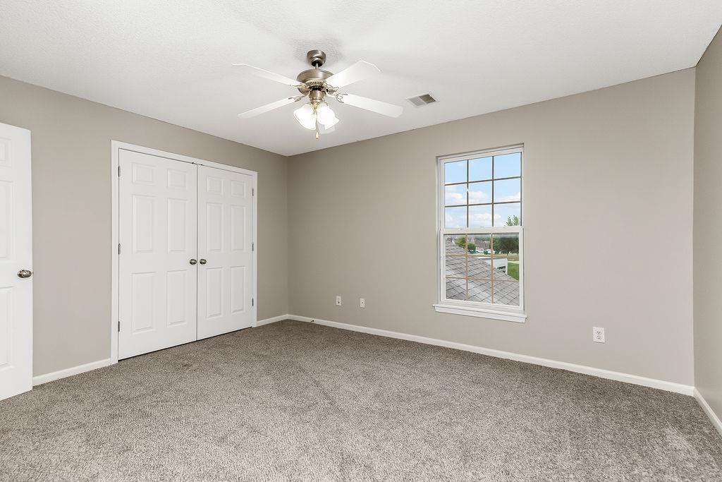 1704 N 128th Street Property Photo 17