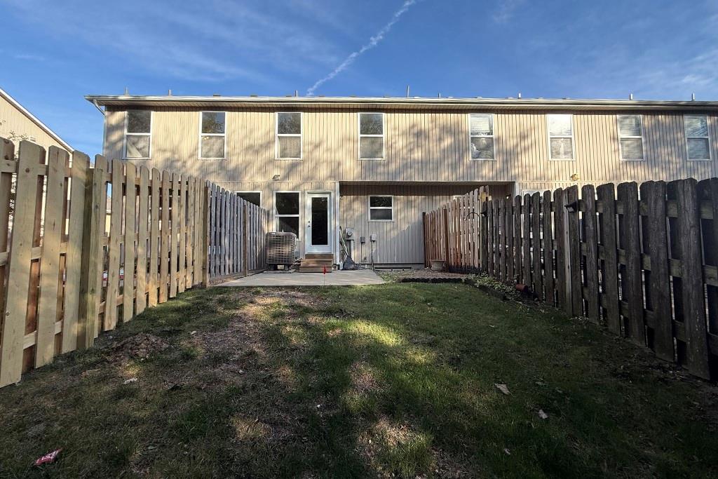 1704 N 128th Street Property Photo 28