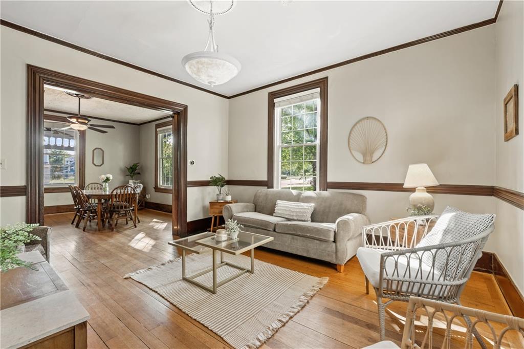 2406 Brooklyn Avenue Property Photo 10