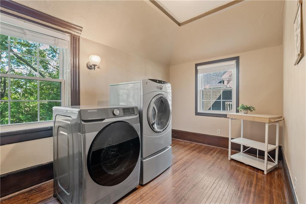 2406 Brooklyn Avenue Property Photo 21