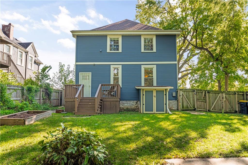 2406 Brooklyn Avenue Property Photo 26