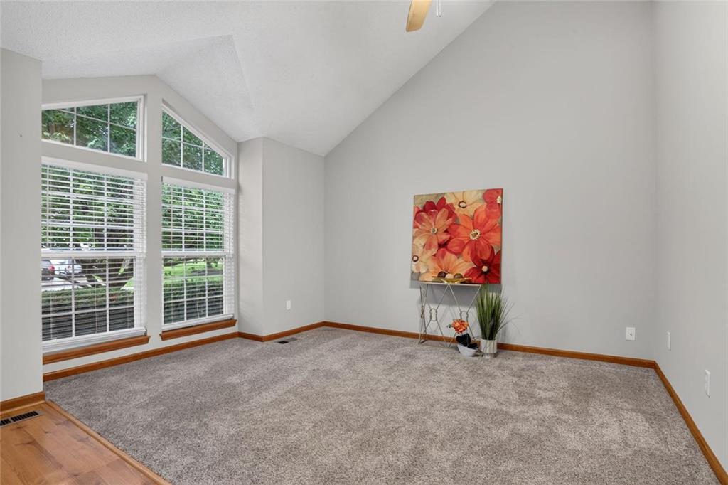 11023 N Baltimore Avenue Property Photo 5