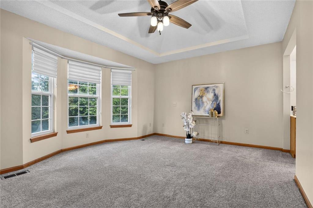 11023 N Baltimore Avenue Property Photo 9