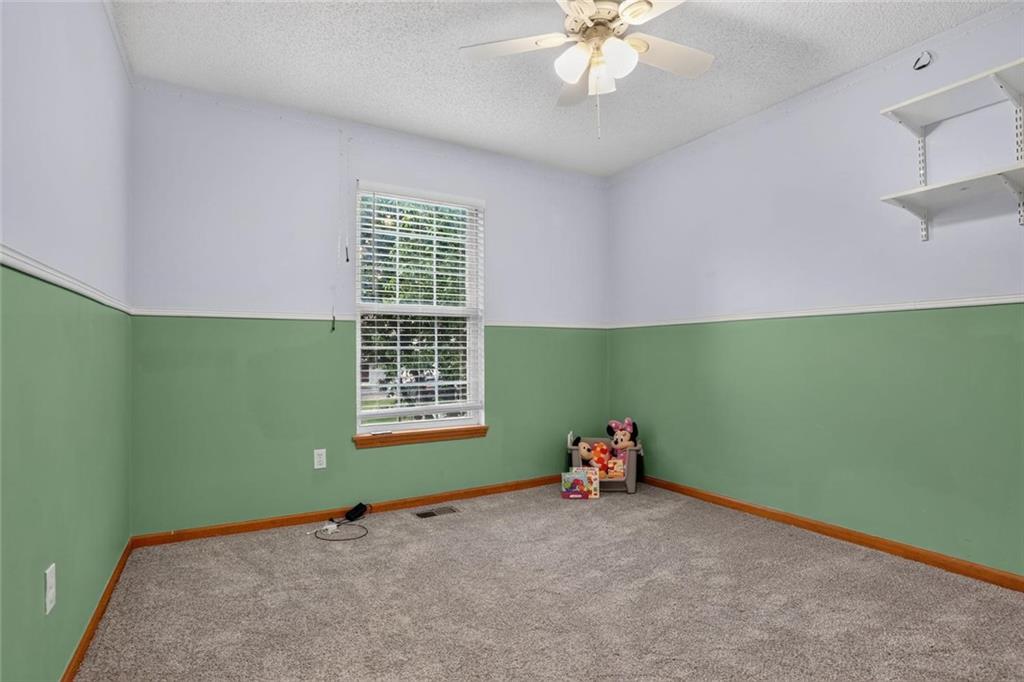 11023 N Baltimore Avenue Property Photo 17