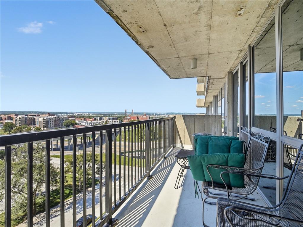 600 E Admiral Boulevard Property Photo 23