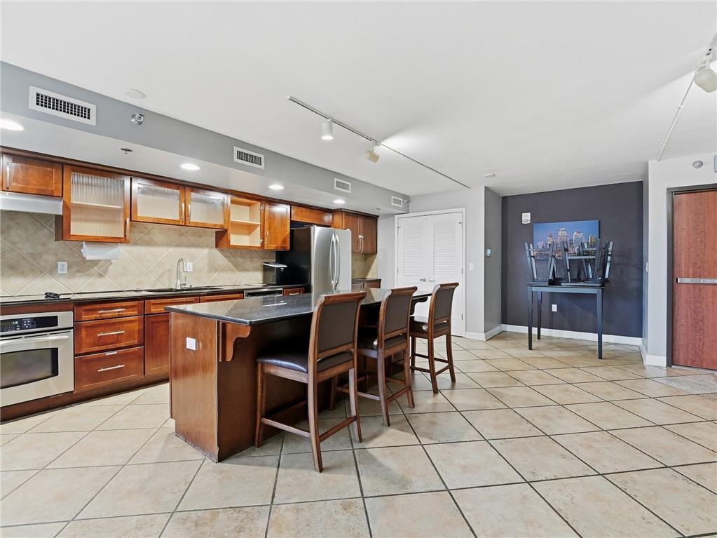 600 E Admiral Boulevard Property Photo 27