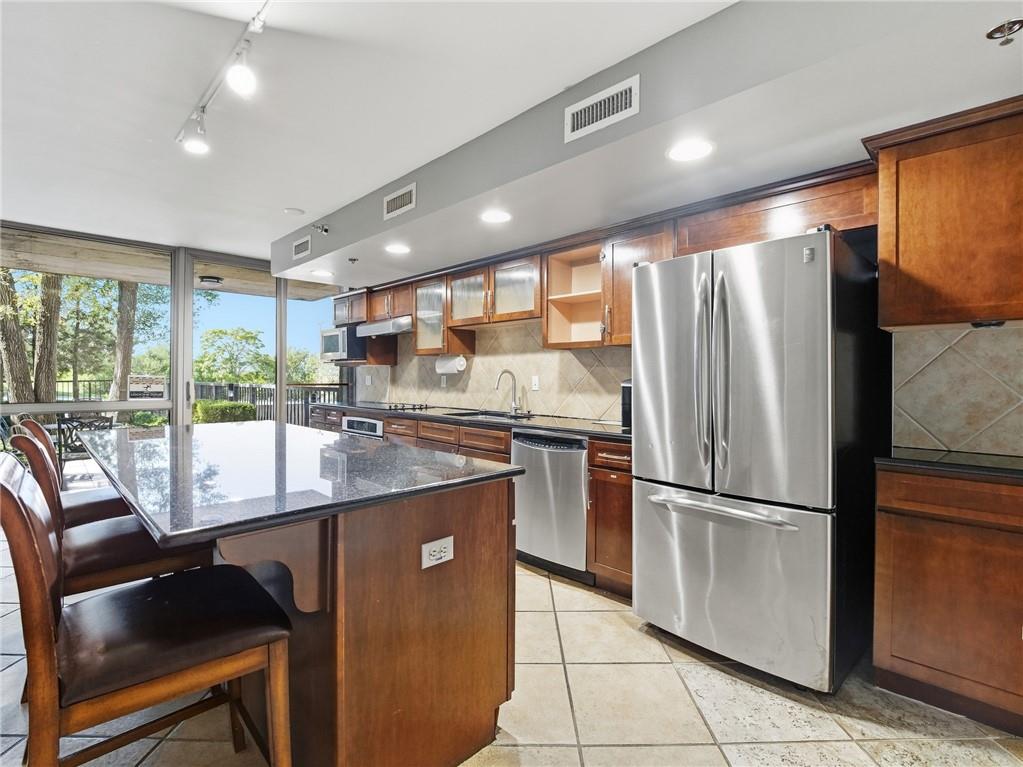 600 E Admiral Boulevard Property Photo 29