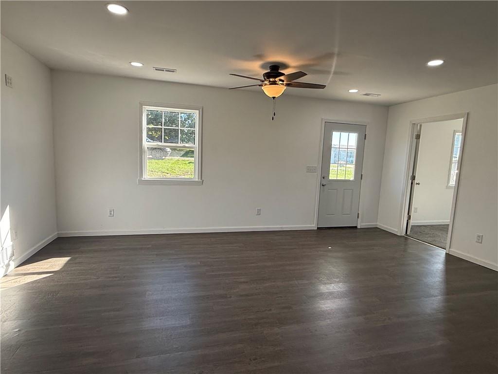 401 Walnut Street Property Photo 3