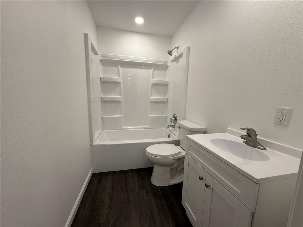 401 Walnut Street Property Photo 7