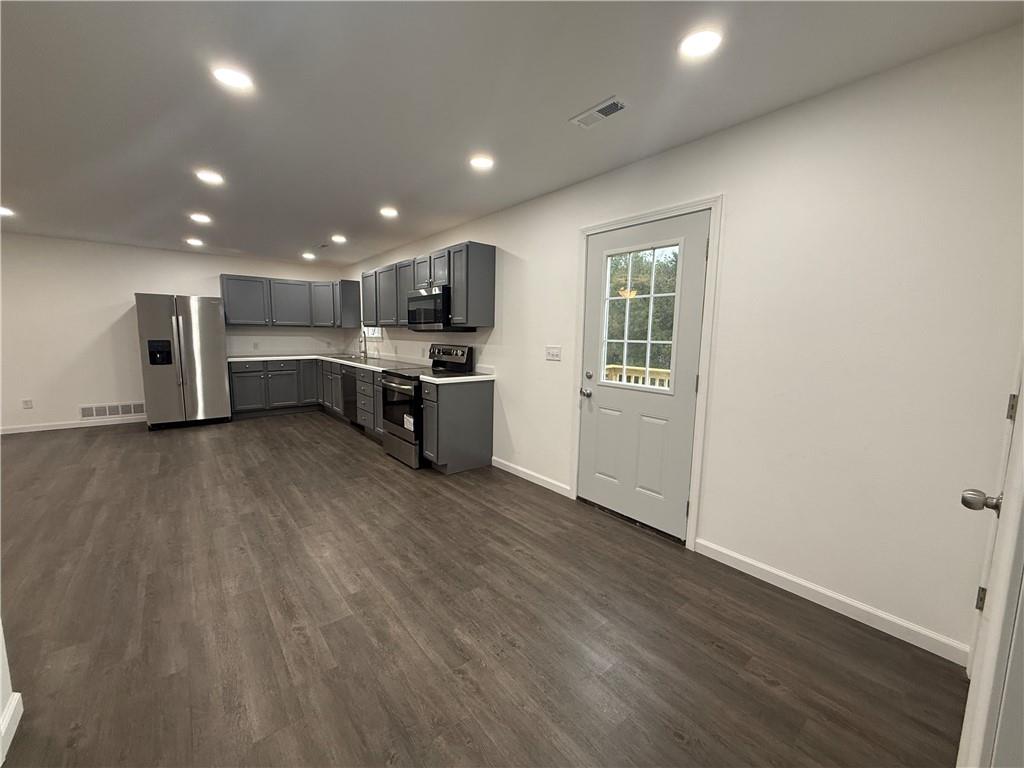 401 Walnut Street Property Photo 10