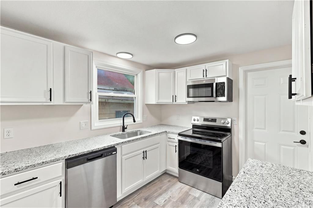 530 Park Avenue Property Photo 13