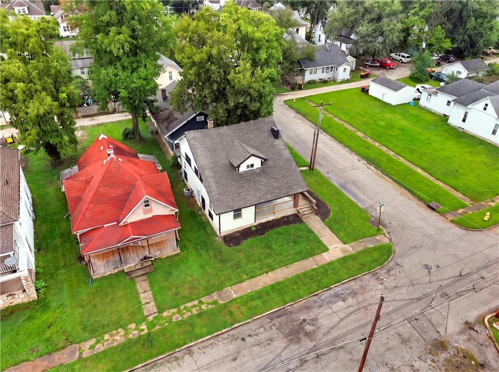 530 Park Avenue Property Photo 33
