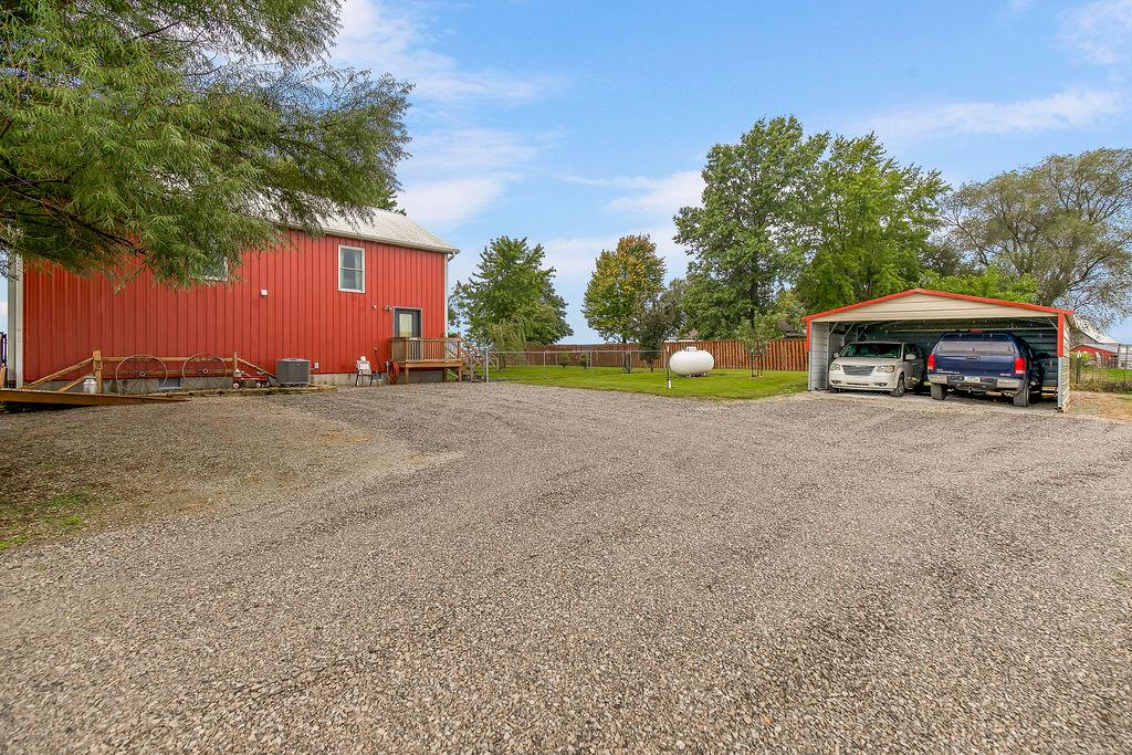 22151 Hand Road Property Photo 4