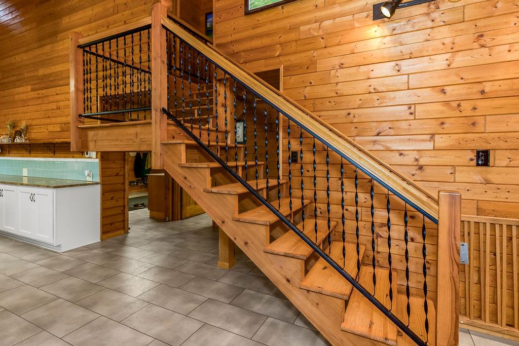 22151 Hand Road Property Photo 7