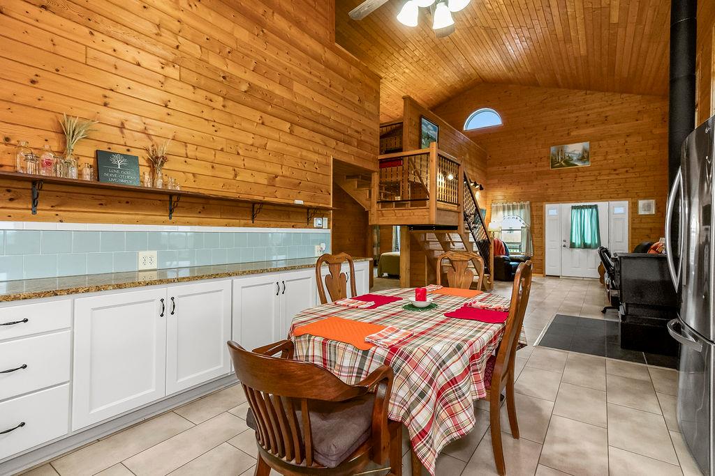 22151 Hand Road Property Photo 13