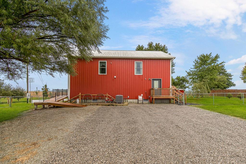 22151 Hand Road Property Photo 21