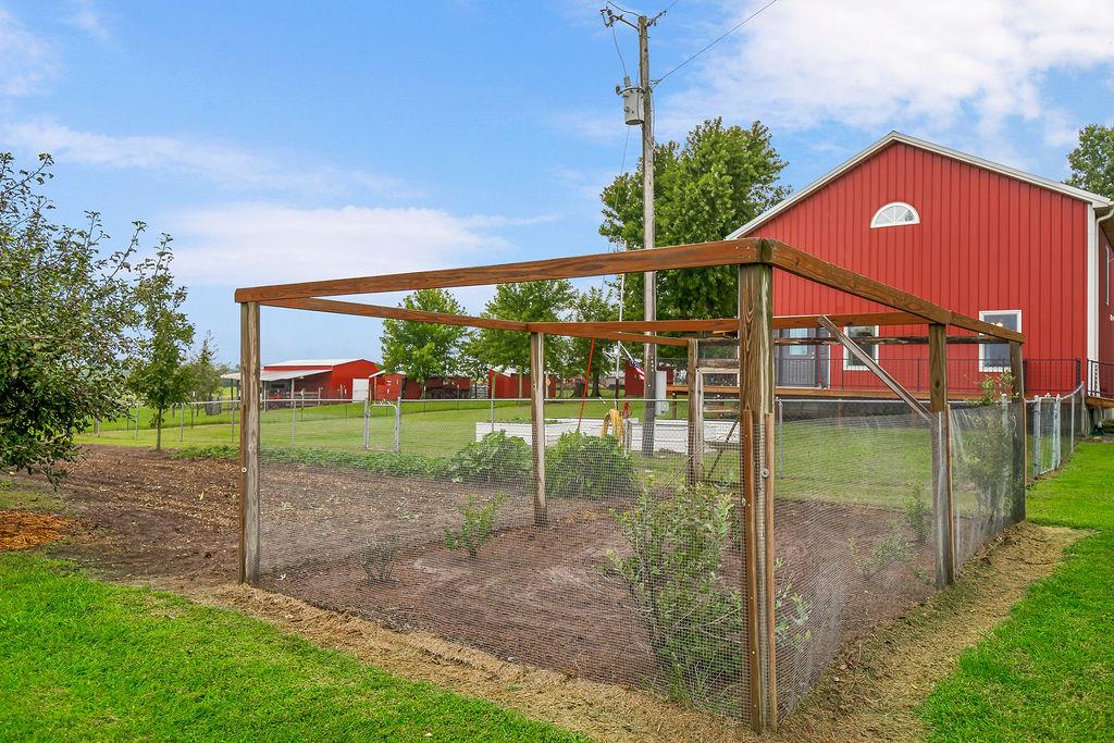 22151 Hand Road Property Photo 24