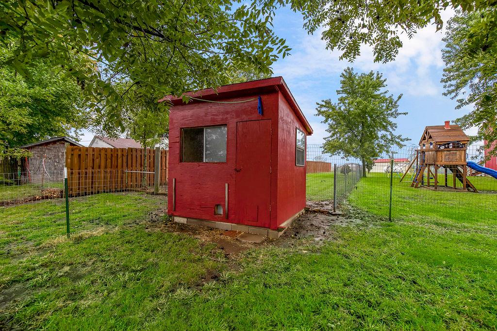 22151 Hand Road Property Photo 27