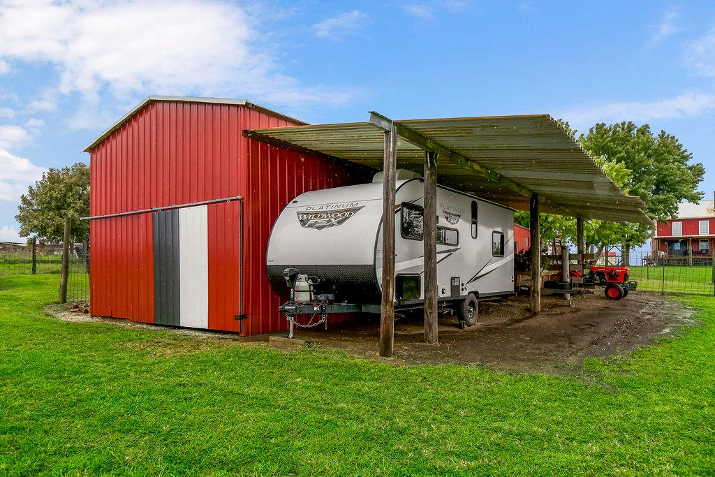 22151 Hand Road Property Photo 31