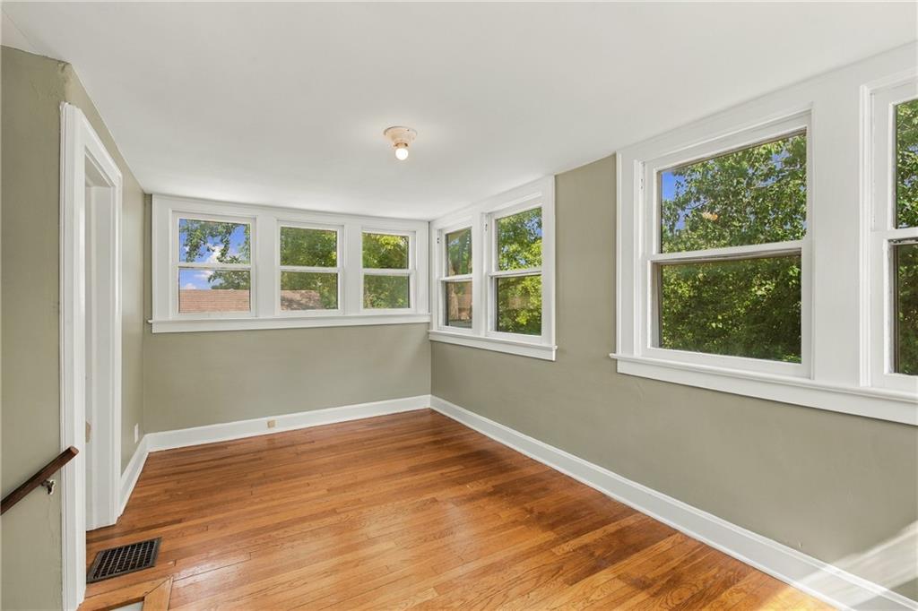 5817 Oak Street Property Photo 17