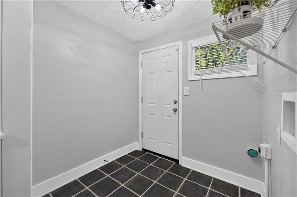 840 Barnett Avenue Property Photo 29