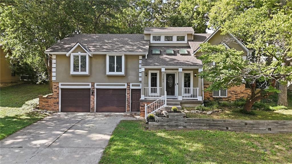 1307 Sw Granite Creek Drive Property Photo