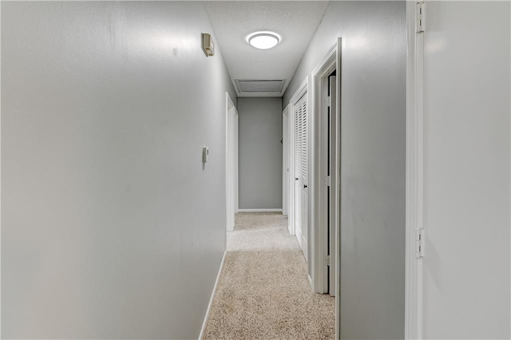 7608 Nw 69th Street Property Photo 24