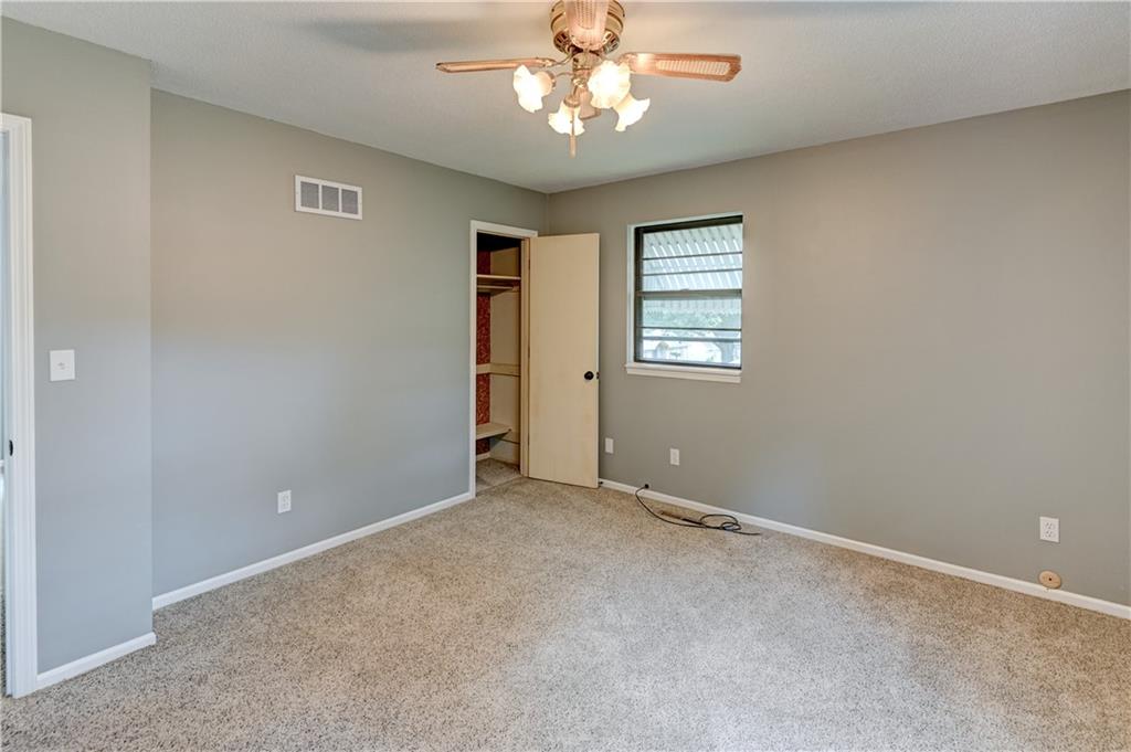 7608 Nw 69th Street Property Photo 31