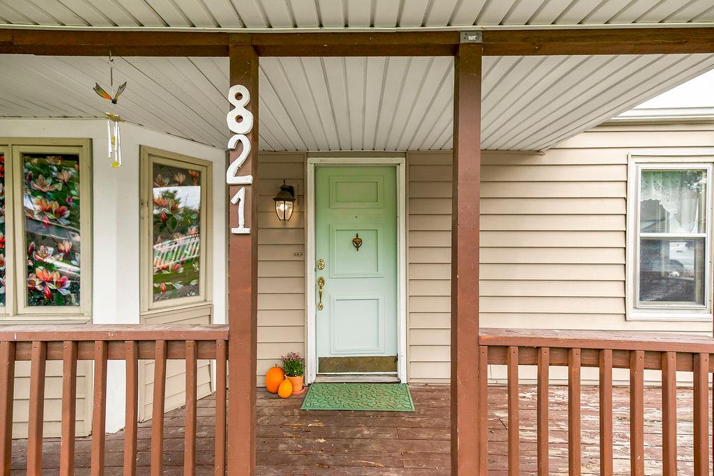 821 S Boeke Street Property Photo 2